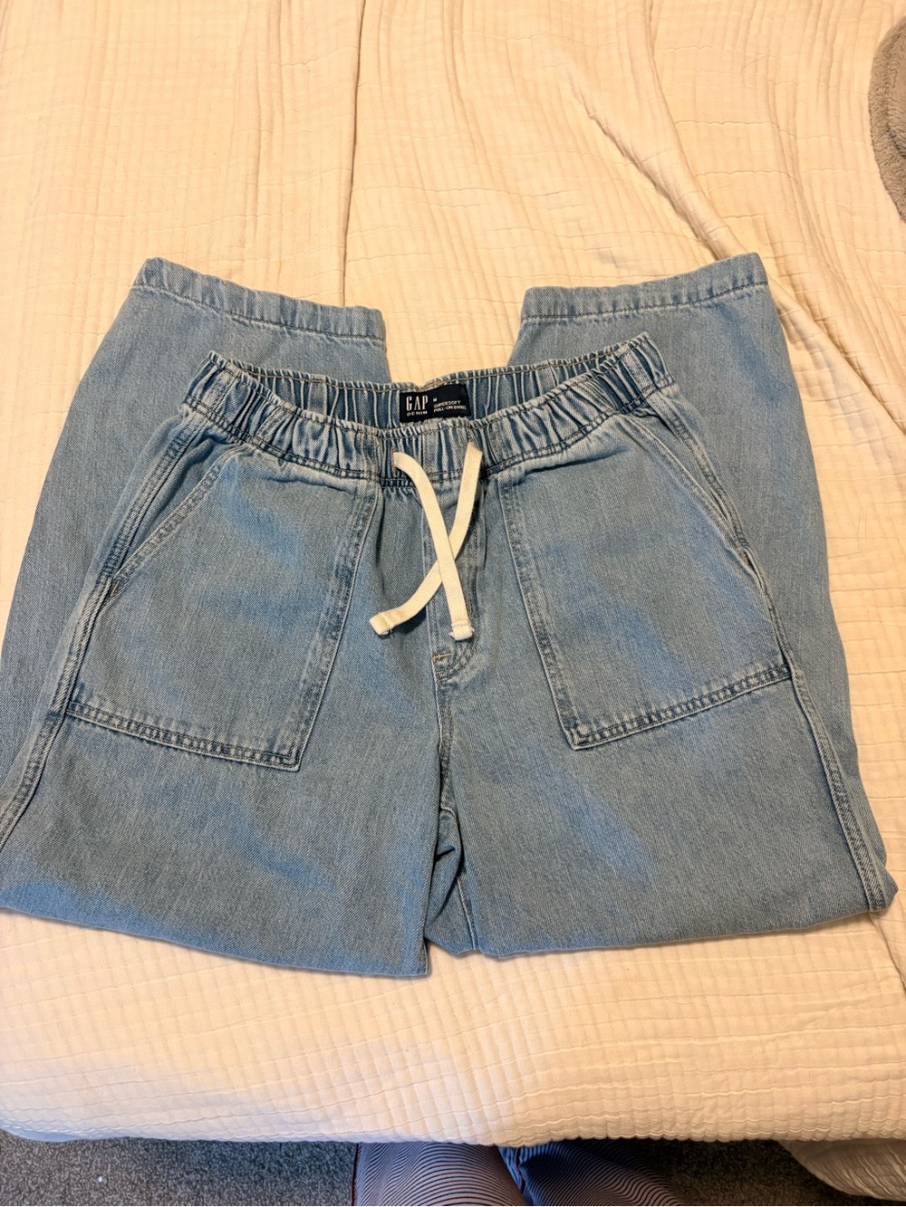 GAP light wash tie barrel jeans